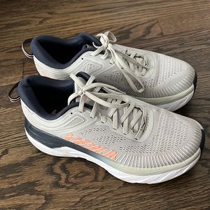 HOKA ONE ONE Bondi 7 running shoes size 8
